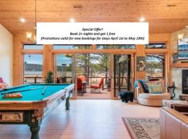 Lake Time Villa NEW Luxury with HOT TUB, hotel en Big Bear Lake