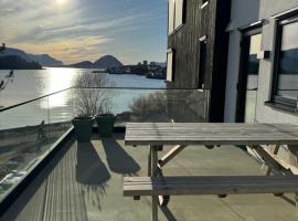 ホテル写真: Ålesund sentralt og landlig