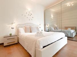 A picture of the hotel: Elegante appartamento - Aeroporto - Porto - WiFi