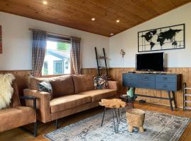 รูปภาพของโรงแรม: Sfeervol Scandinavisch chalet 4 personen