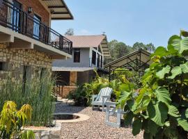 Hotel fotoğraf: Tinyhouses and Tropical Gardens