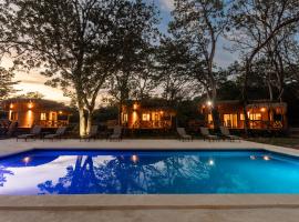 Dos Mares Venao Village, hotel in Playa Venao