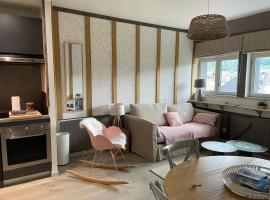 酒店照片: Cozy Honfleur, hyper centre avec vue sur les toits