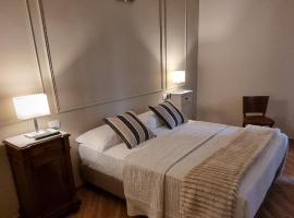 Dimora Largo Silvestro dell'Aquila- Centro Storico, hotel v destinaci LʼAquila