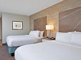 酒店照片: Holiday Inn Express & Suites New Cumberland, an IHG Hotel