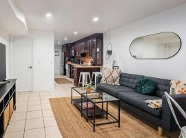 Foto do Hotel: Basement Suite with Private Patio in Davenport