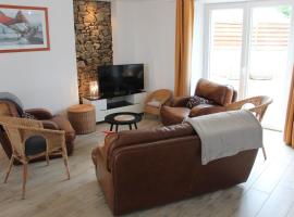 Hotel Photo: Maison Ty Rozame