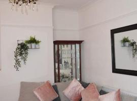 Ξενοδοχείο φωτογραφία: Cosy Two Bedroom Apartment