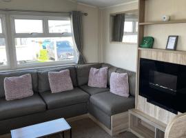 MOONSTONE Lymington、リーズダウン・オン・シーのホテル