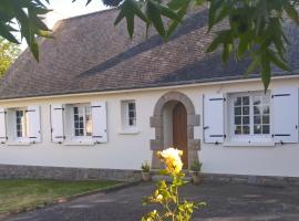 Hotel Photo: Maison en bord de Rance