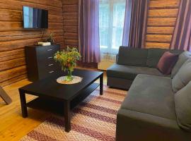 Very lovely Old Down place close to Castle, hôtel à Rakvere