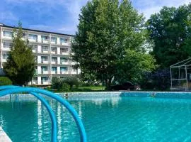 TOURIST HOTEL