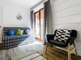 Zdjęcie hotelu: Cosy Apartment with Balcony by Rent like home