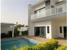 Villa Principesa 4 chb piscine privée Saly, hotel di Ngaparou