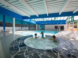 Cottages des Pins, hotel v destinaci Saint-Hilaire-de-Riez