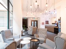 纳罗迪尼斯戴公寓,位于布拉格的酒店