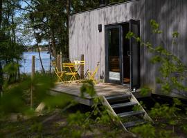 Hotel foto: Tiny House Pioneer 2 - Salemer See