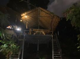 เต๊นท์มีหลังคายกสูง, hotel v destinaci Haad Pleayleam