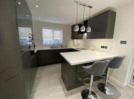 A picture of the hotel: Lovely refurbished 3-Bed House in Liverpool