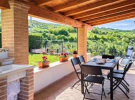 Hotel Foto: Amazing Home In Preci With House A Mountain View