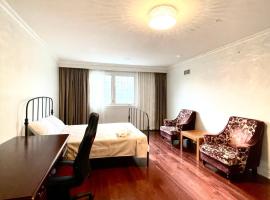 Hotel Photo: ViHome-Beautiful House Near Bayview and Cummer