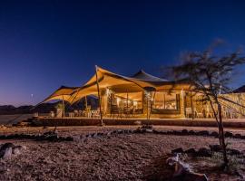 Desert Hills Glamping Camp, ξενοδοχείο σε Sesriem