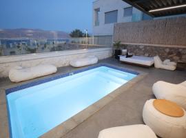 Z Lotus Garden בריכה מחוממת באילת, Hotel in Eilat