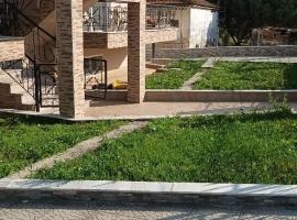 Foto do Hotel: eleni house with garden Ν2