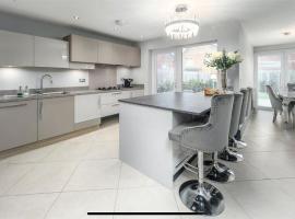 Luxury Durham Home in DH1, Free Parking, No Fees, hôtel à Durham