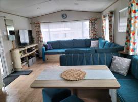 Abi static caravan close to Edinburgh, Hotel in Port Seton