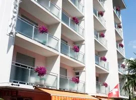 Hotel Dischma - FREE BUS AND TRAIN TICKET