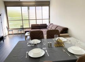 รูปภาพของโรงแรม: Lovely apartment in Nahariya