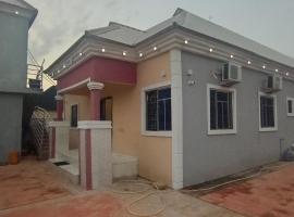 B&B Guest House, hotel v destinácii Benin City