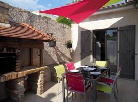 Hotel kuvat: Maison aux portes du centre historique de Dijon avec 3 chambres