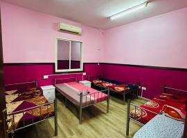 Gambaran Hotel: AM Shared room female only