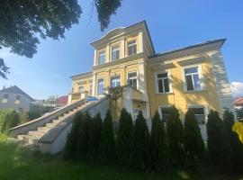Hotel Foto: 6 BEDS, 7 Minutes to Red Bull Ring, 70m2