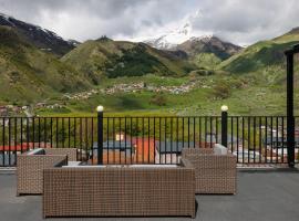 Hotel Memoir Kazbegi by DNT Group, hotel in Stepantsminda