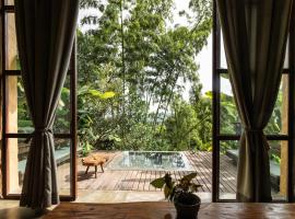 Cabañas en la montaña Viga Vieja, hotel in San Peregrino