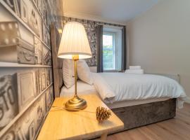 Hotel Photo: Beautiful Spacious Victorian Town House