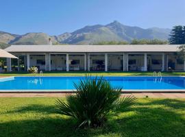 Фотографія готелю: Il Quadrifoglio: villa con piscina a Formia