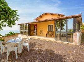 Hotel Foto: Cozy Home In Diamante With Kitchen