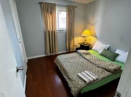 รูปภาพของโรงแรม: Budget Cozy Room In Brampton B1!