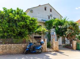 Hotel fotoğraf: Apartment Near Bridge