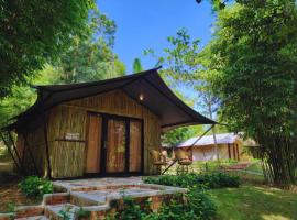 A picture of the hotel: "D'BAMBOO KAMP" Desa Wisata Ekang