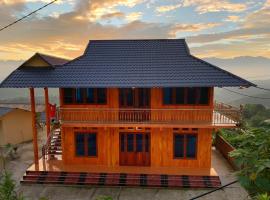 Homestay Trúc Sơn, hotel v destinaci Hong Ha