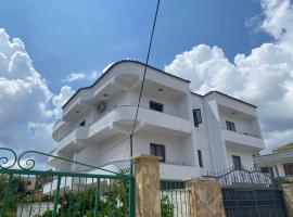 Gambaran Hotel: Quiet one bedroom apartament- Dajti view