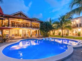 The Coast Beachfront Hotel, hotel en Tamarindo