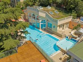 Résidence les Tourelles, hotel in Sainte-Maxime