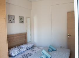 Hotel Photo: Modern apartment at Nea Artaki 2