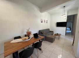 Hotel Photo: Cozy 1 Bd Apt in Therisos with Balcony